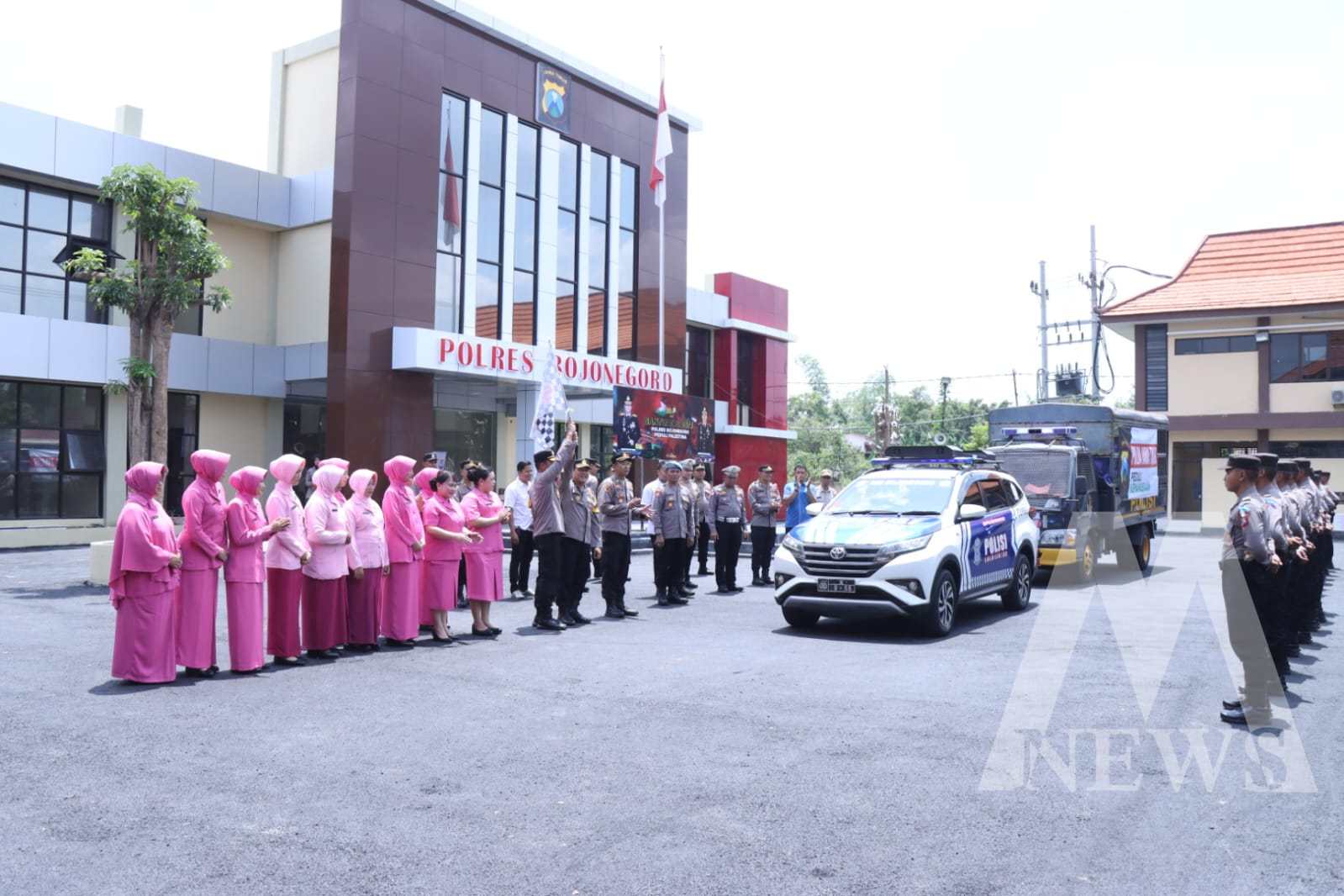 Polres Bojonegoro kirim bantuan ke Palestina