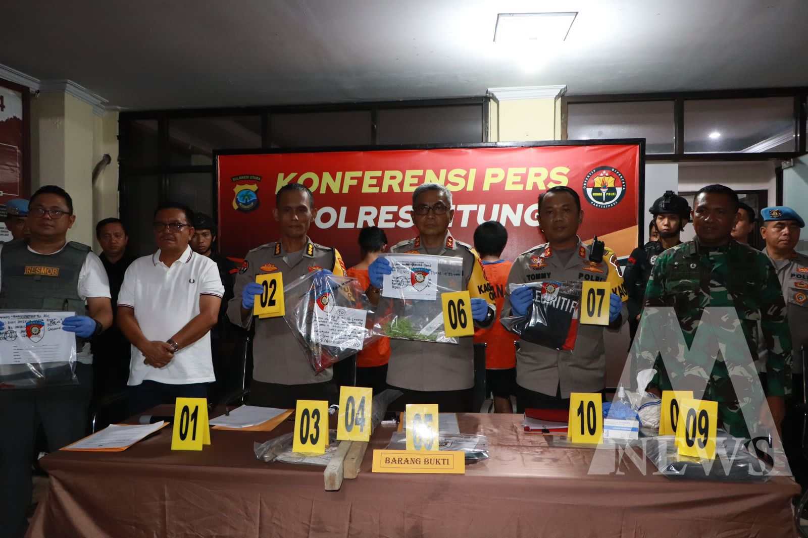 Kapolda Sulut Irjen. Pol. Setyo Budiyanto saat release bentrok 2 kubu ormas