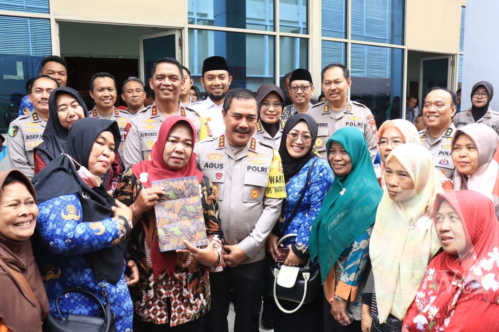 Wakapolri Komjen Pol Agus Andrianto hadiri Baksos dan Bakkes