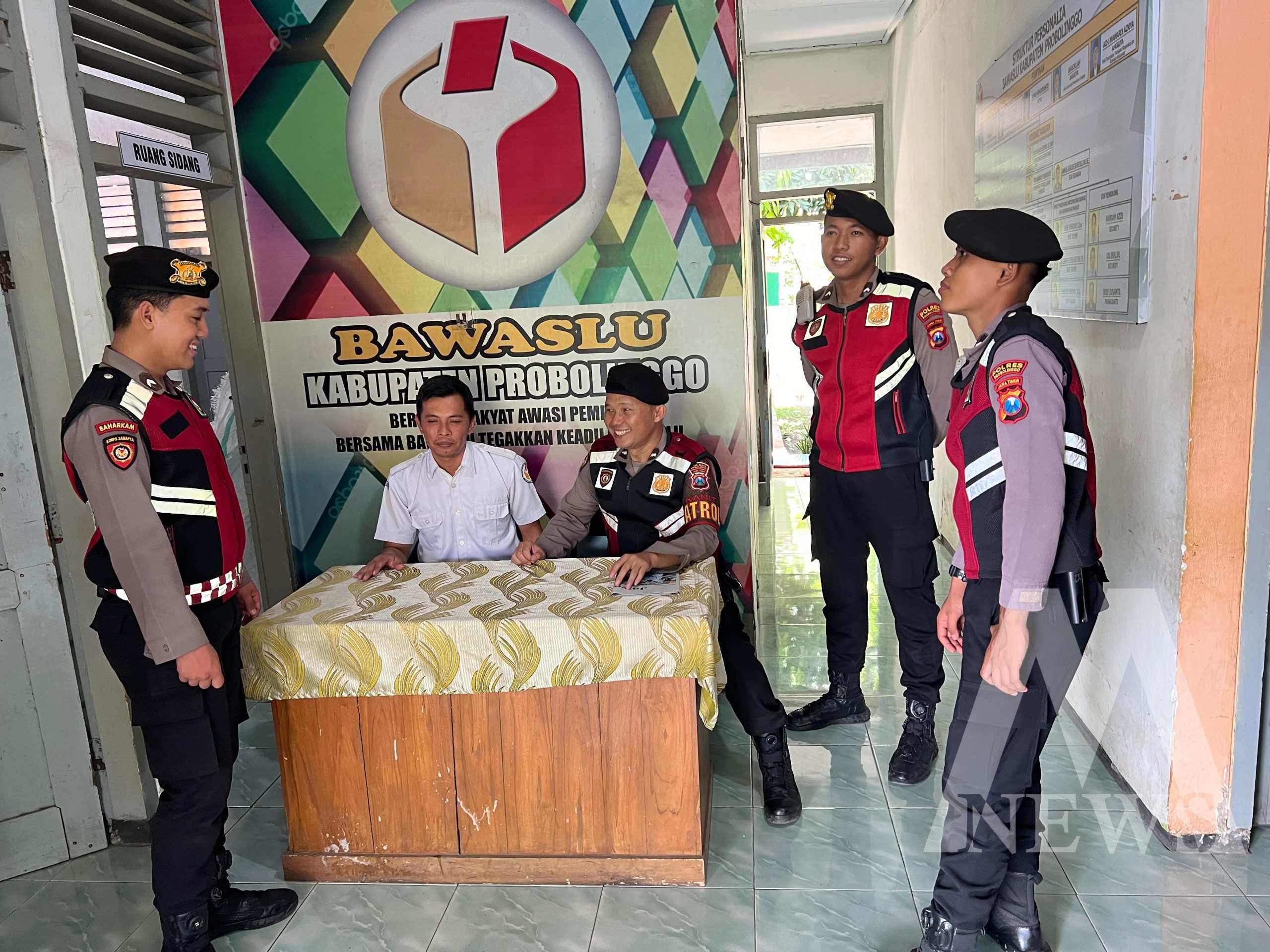 Satsamapta Polres Probolinggo lakukan patroli Dialogis