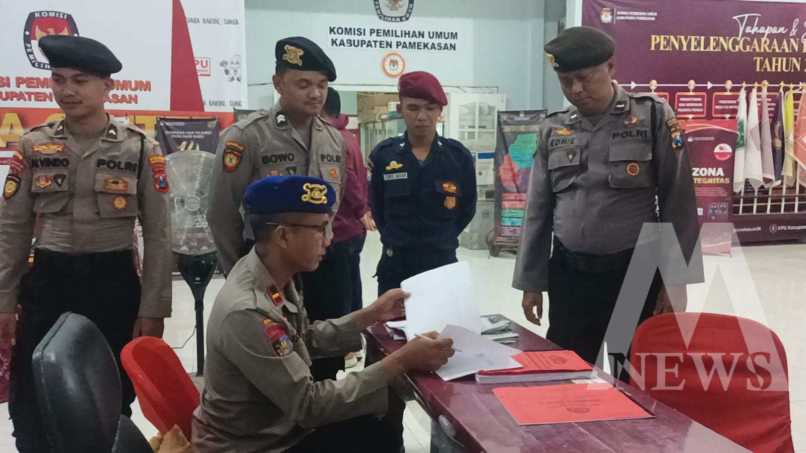 Polres Pamekasan siapkan personel 24 jam di kantor KPU dan gudang Logistik