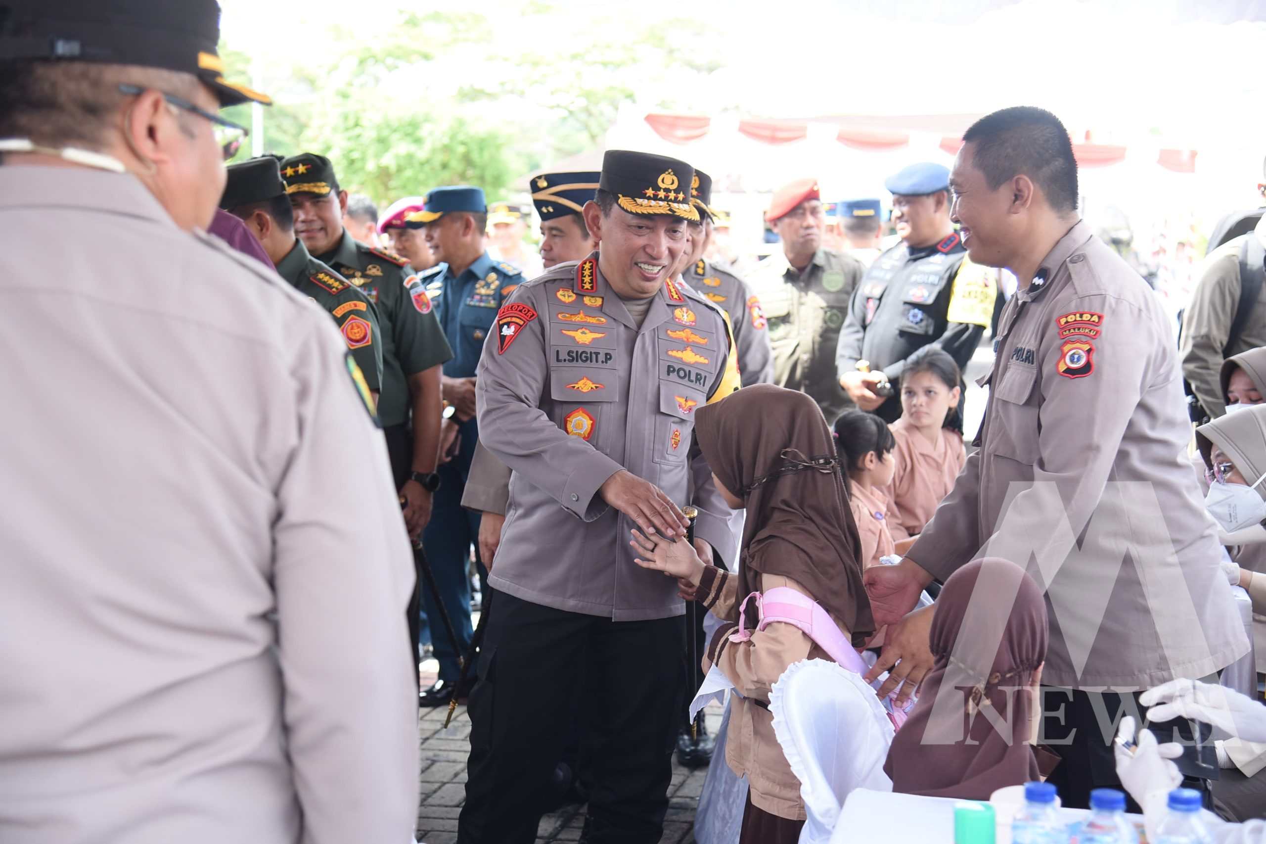 Kapolri Jenderal Listyo Sigit Prabowo dan Panglima TNI Jenderal Agus Subiyanto Bansos di Maluku
