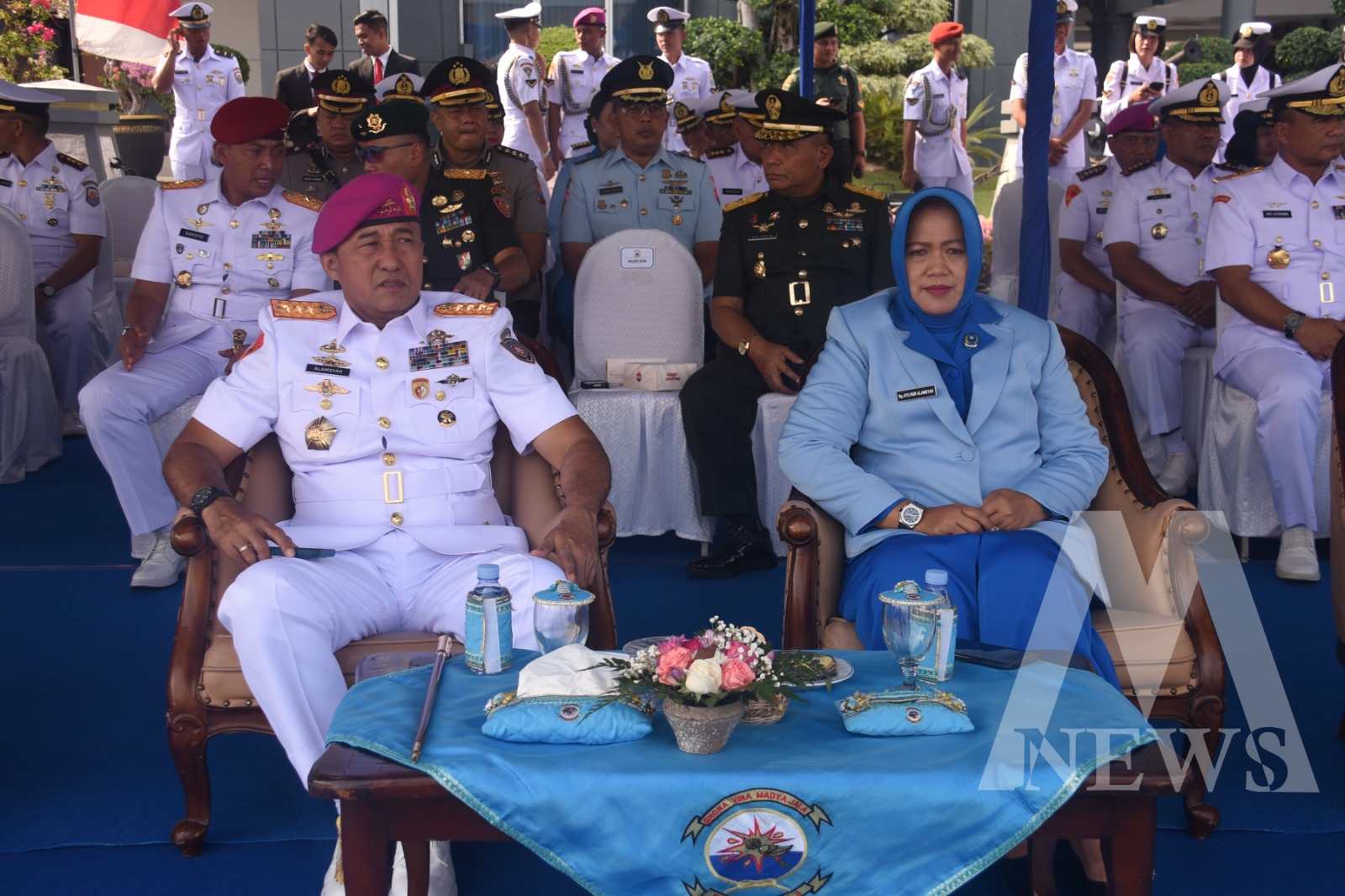 Dankodiklatal Letjen TNI Marinir Nur Alamsyah bersama ketua gabungan Jalasenastri Kodikalatal Ny. Ayu Nur Alamsyah hadiri Sertijab Pangkoarmada II