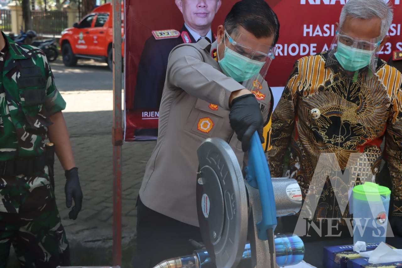 Kapolres Nganjuk AKBP Muhammad saat pemusnahan BB sitaan