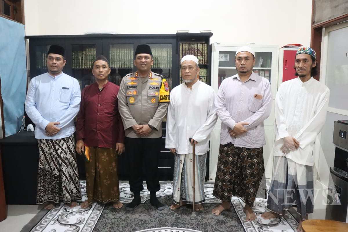 Kapolresta Sidoarjo AKBP Christian Tobing silaturahmi perkuat sinergitas untuk Harkamtibmas