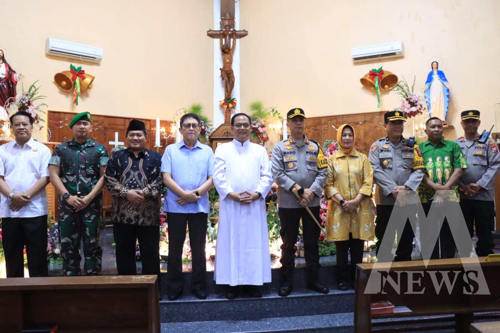 Kapolres Bojonegoro saat tinjau Gereja jelang Nataru