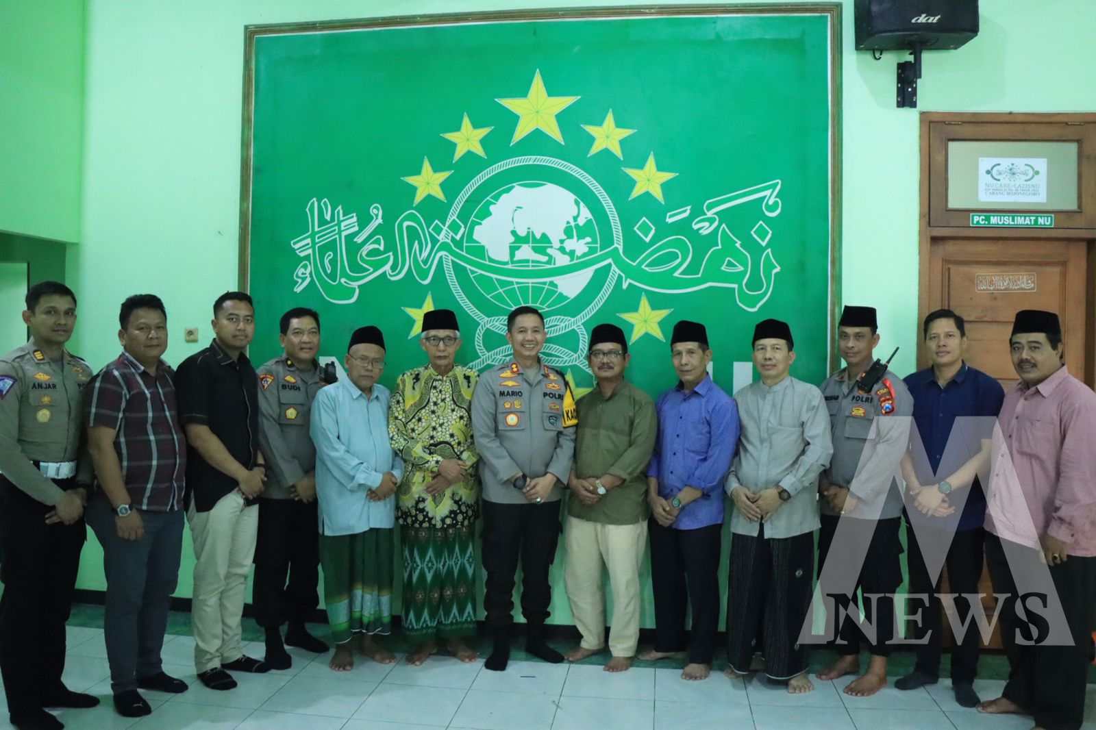 Kapolres Bojonegoro AKBP Mario Prahatinto silaturahmi ke PCNU