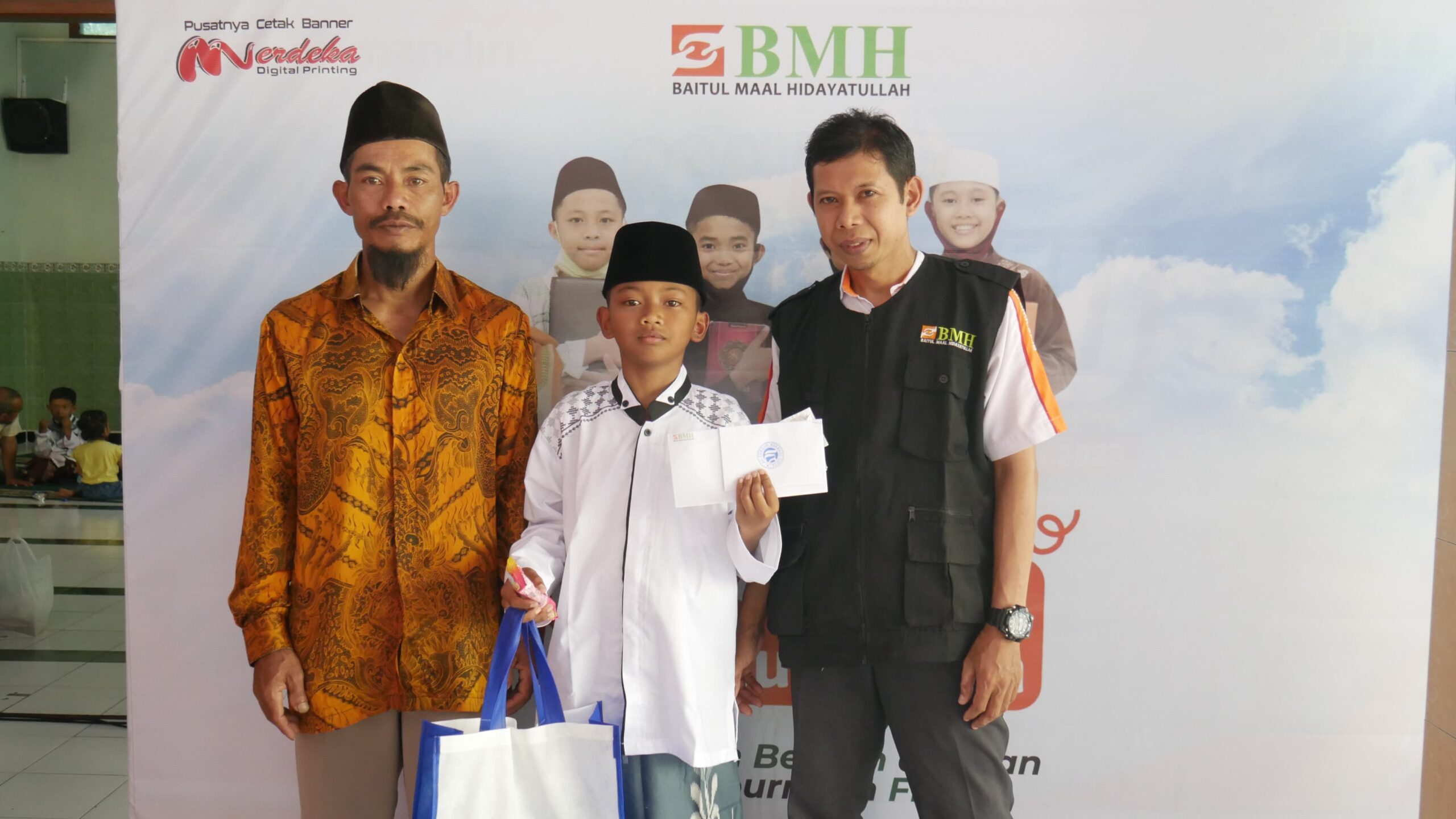 Laznas BMH gelar Khitan gratis 313 anak dhuafa