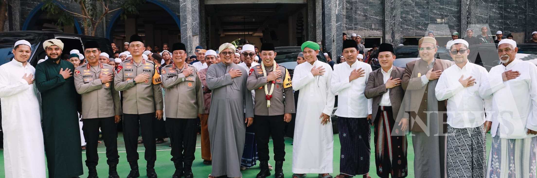 Kapolri Jenderal Listyo Sigit Prabowo Silaturahmi ke Ponpes di Pasuruan didampingi Kapolda Jatim Irjen Pol Drs. Imam Sugianto