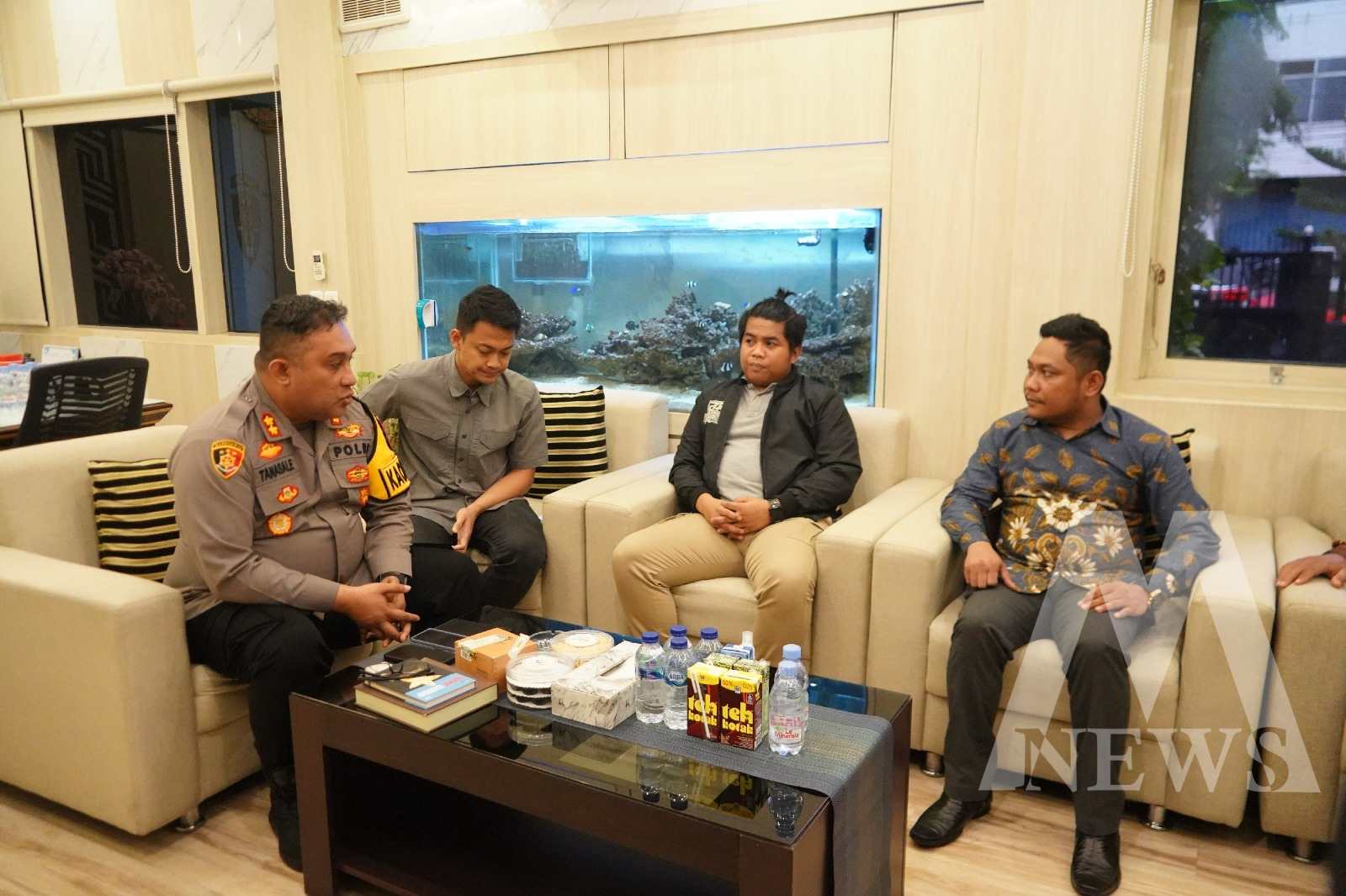 Kapolres Pelabuhan Tanjung Perak AKBP William Cornelis Tanasale terima kunjungan Bawaslu Kota Surabaya