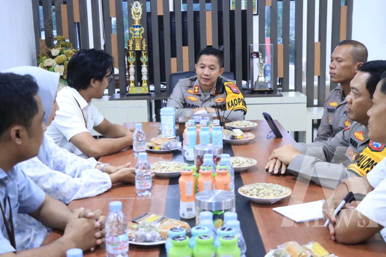 Kapolres Bojonegoro AKBP Mario Prahatinto terima kunjungan Bawaslu