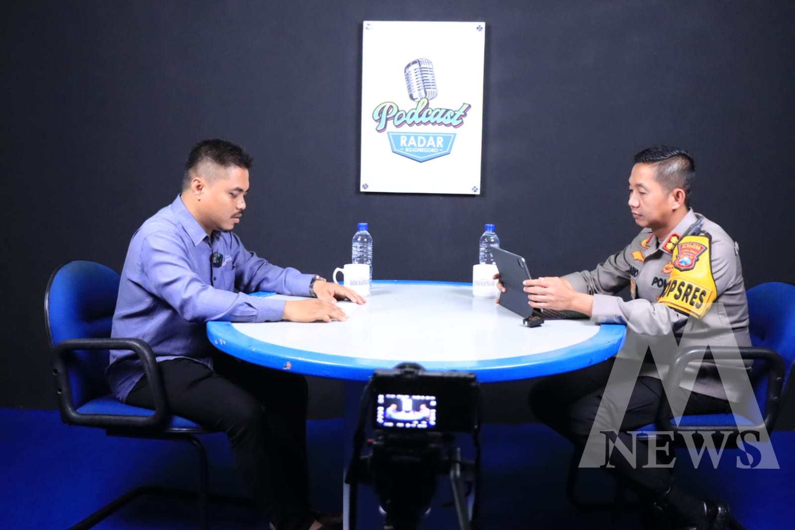 Kapolres Bojonegoro AKBP Mario Prahatinto saat podcast