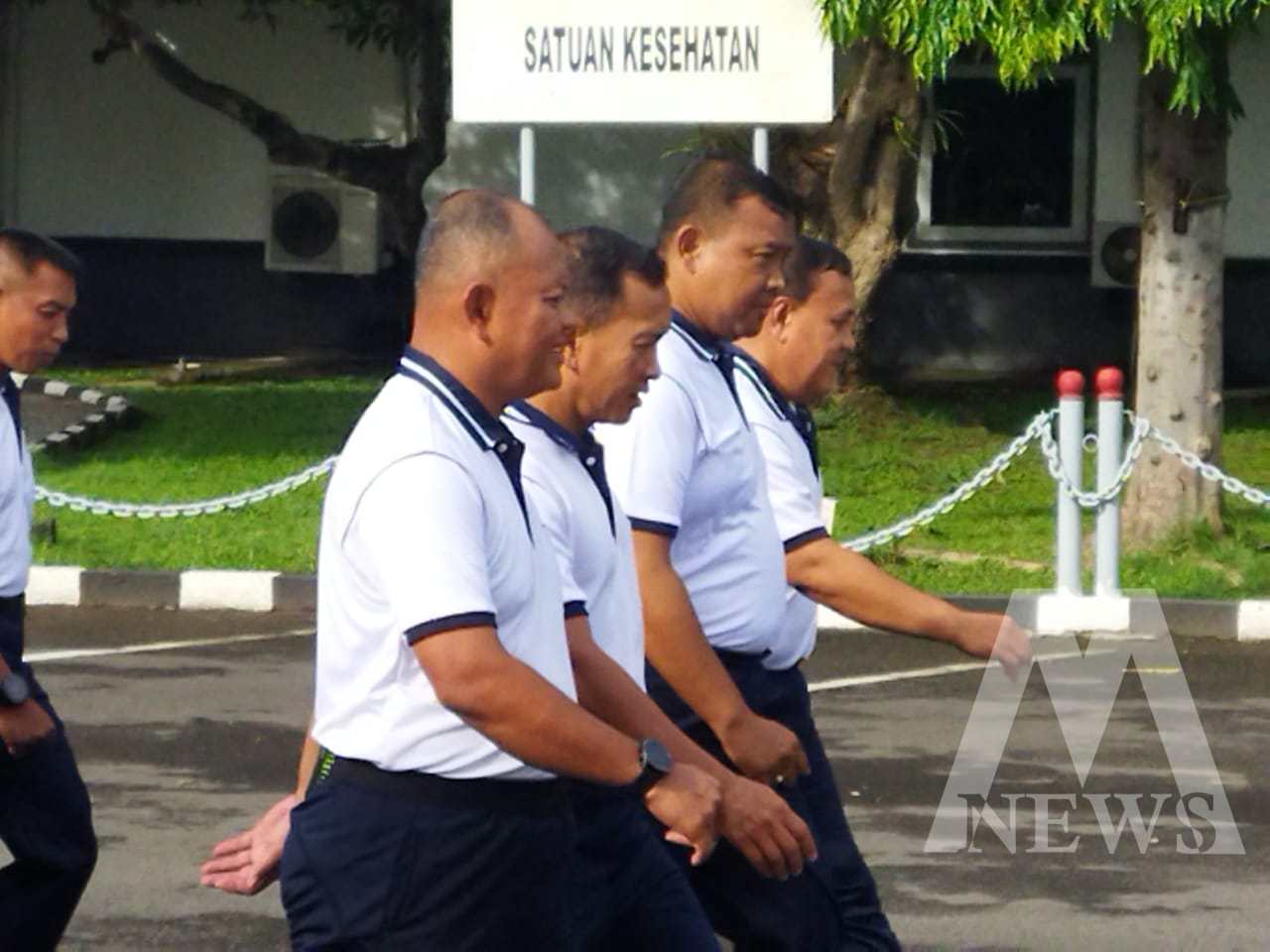 Wadan Kodiklatal Laksda TNI Eko Wahjono saat olahraga