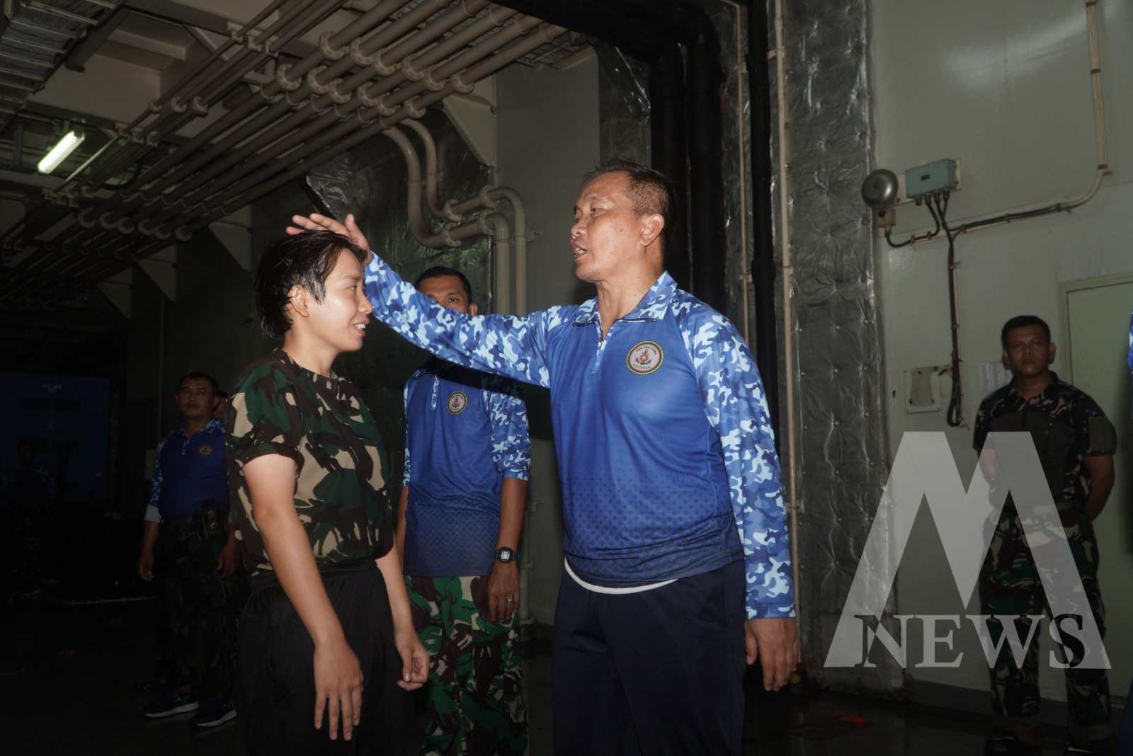 Siswa Kodiklatal ikuti mandi Samudera Lattek pelayaran gabungan WJY