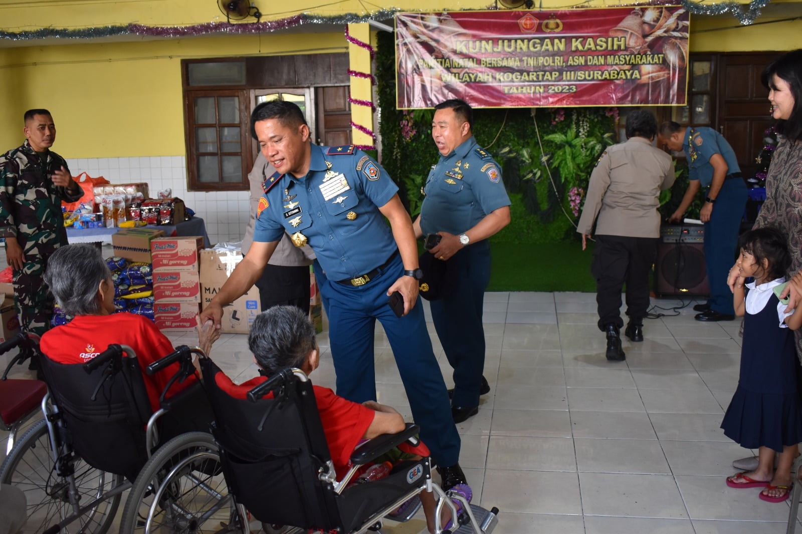 Dankodikmar Kodiklatal Brigjen TNI Marinir Samson Sitohang selaku ketua panitia Natal