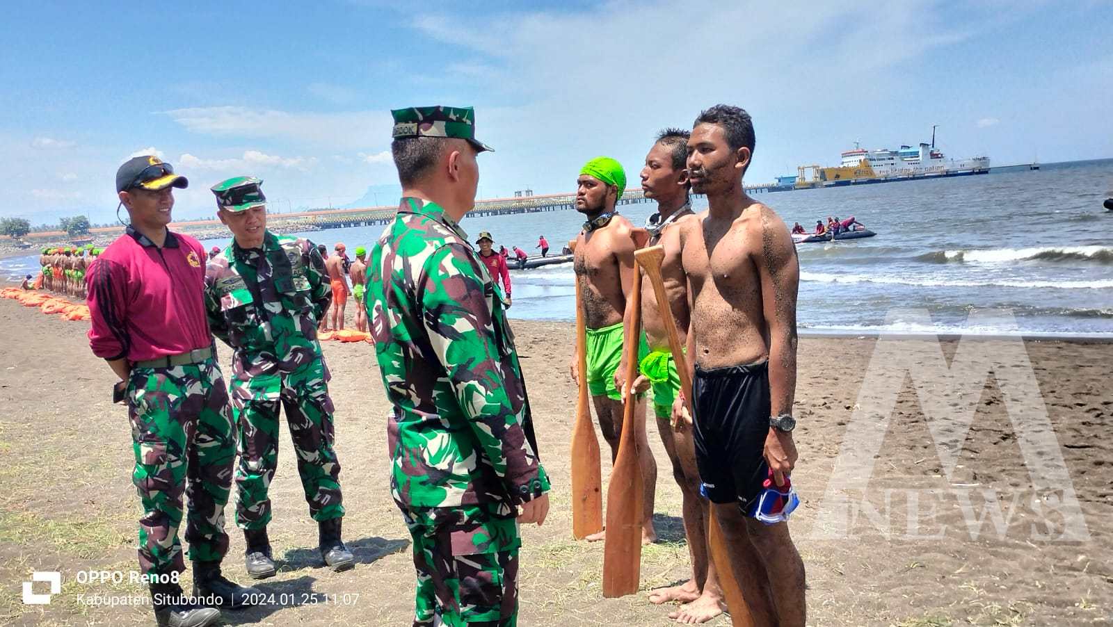 Siswa Dikko Marinir lattek tahap renang laut