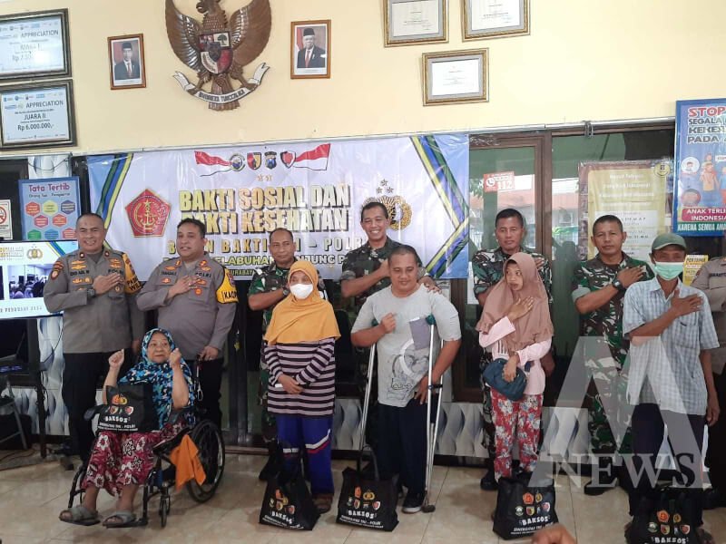 Kapolres Tanjung Perak AKBP William Cornelis Tanasale Gelar Bakkes dan Baksos di Bulan Bakti TNI - Polri