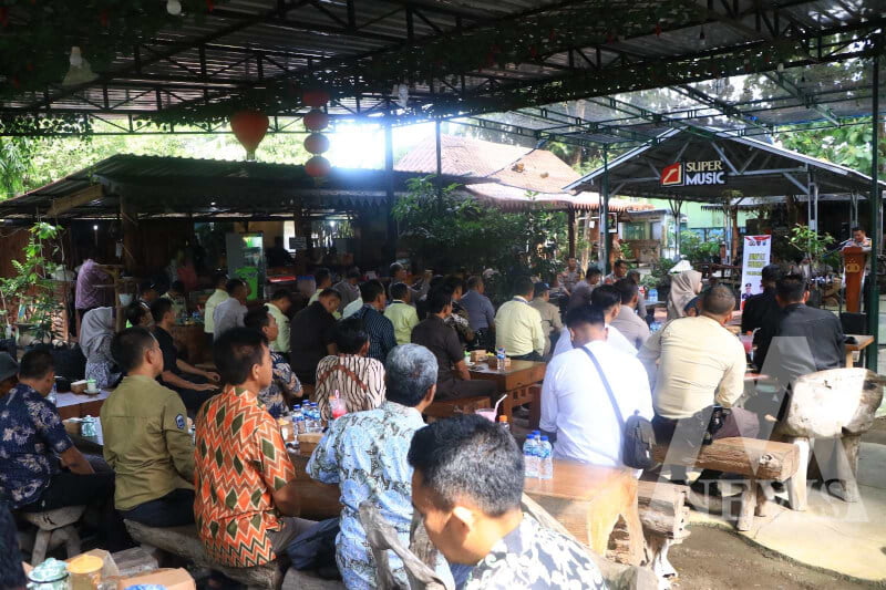 Polres Ngawi dialog bersama warga di Jum'at Curhat