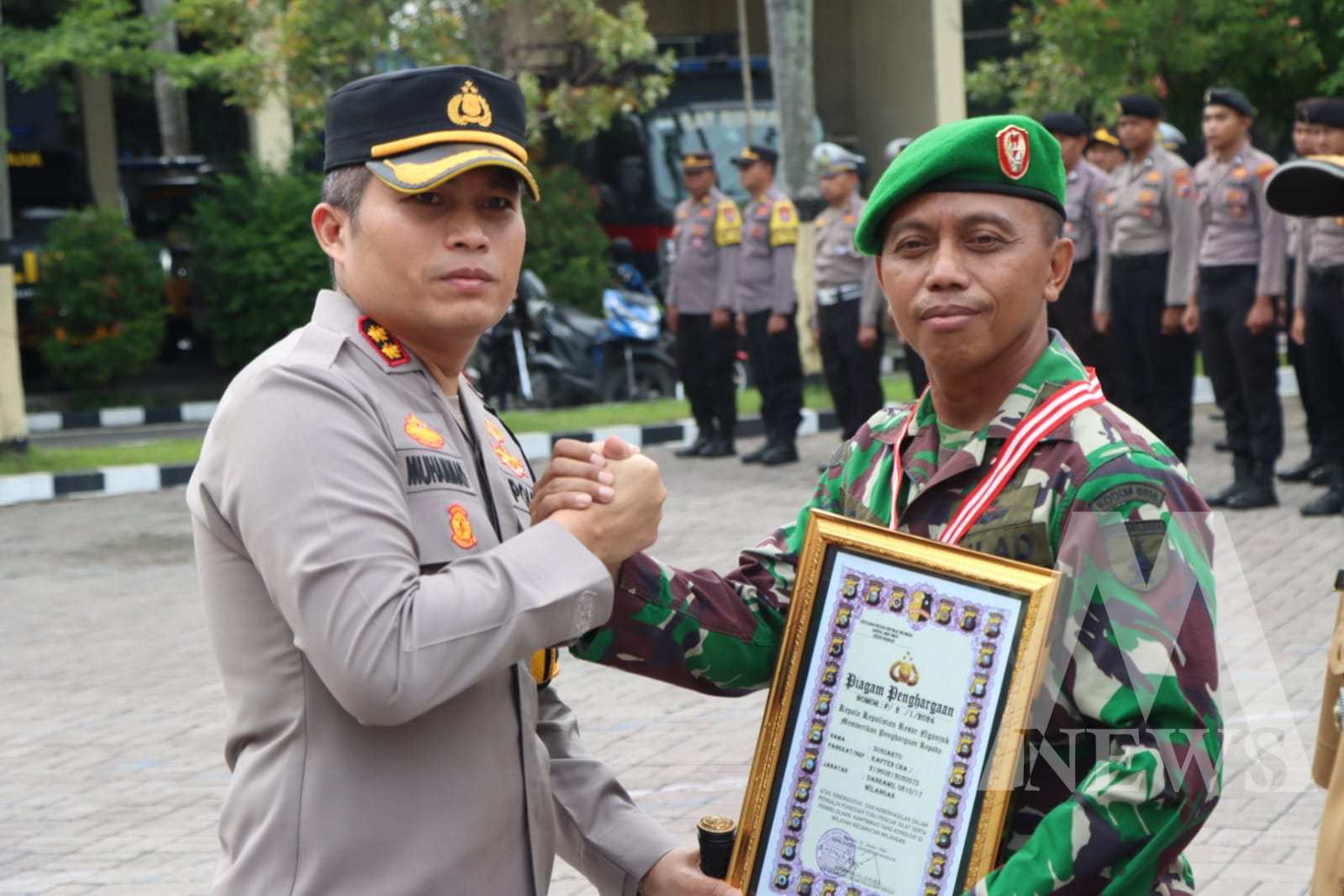 Kapolres Nganjuk AKBP Muhammad beri reward Danramil 0810/17 Wilangan