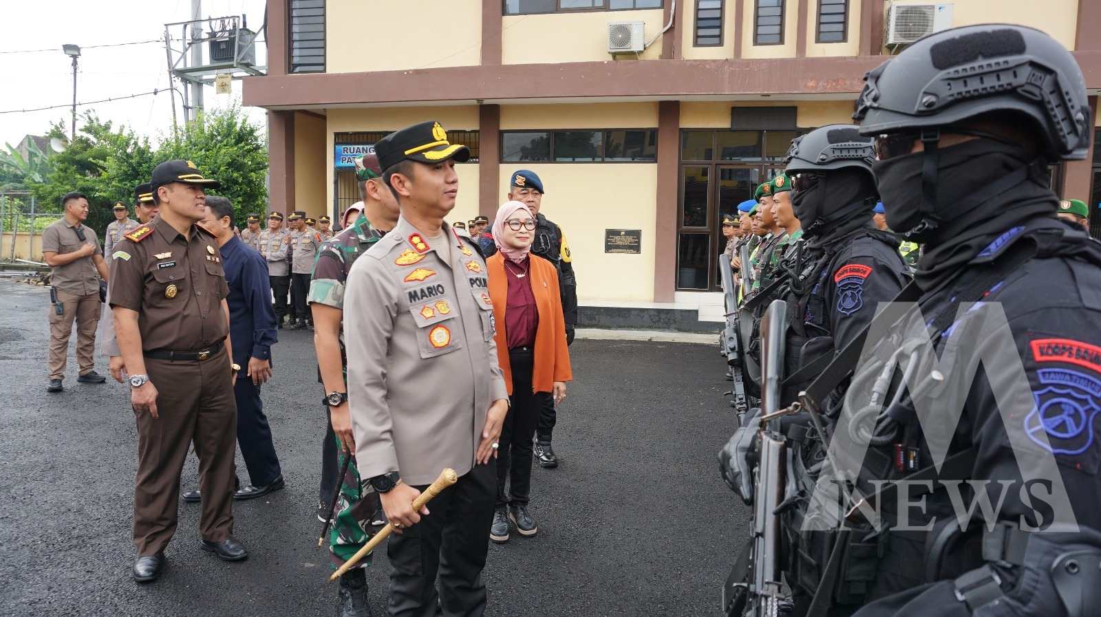 Kapolres Bojonegoro AKBP Mario Prahatinto di Bulan Bakti TNI Polri 2024