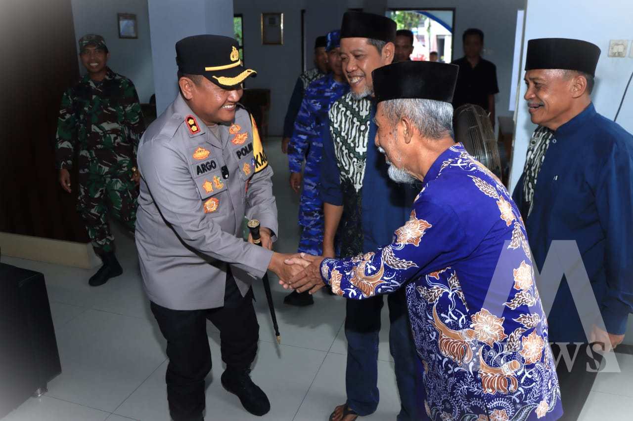 Kapolres Ngawi AKBP Argowiyono kunjungi Toma dan Ulama