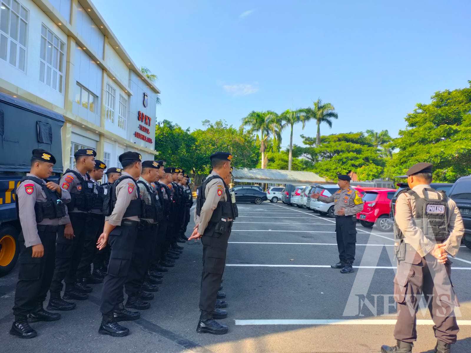 Anggota Polres Nganjuk patroli skala besar libur panjang