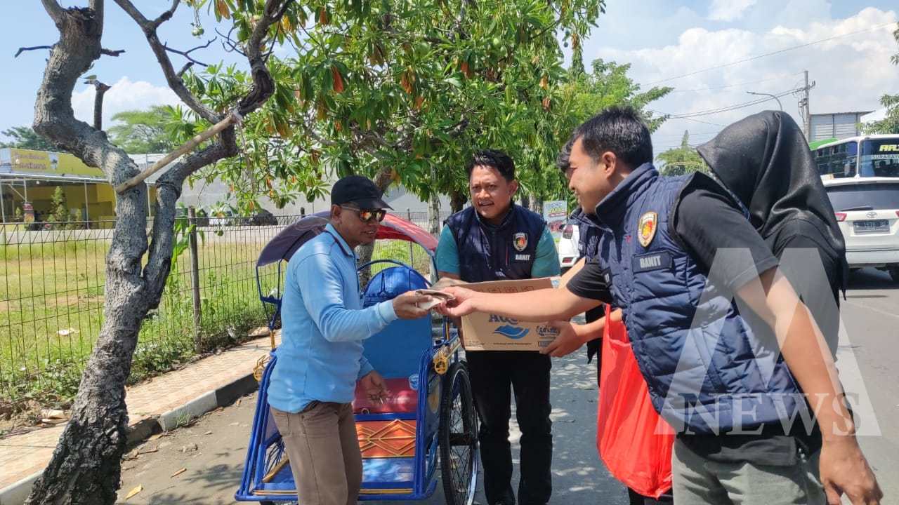 Satreskrim Polres Bojonegoro gelar aksi sosial