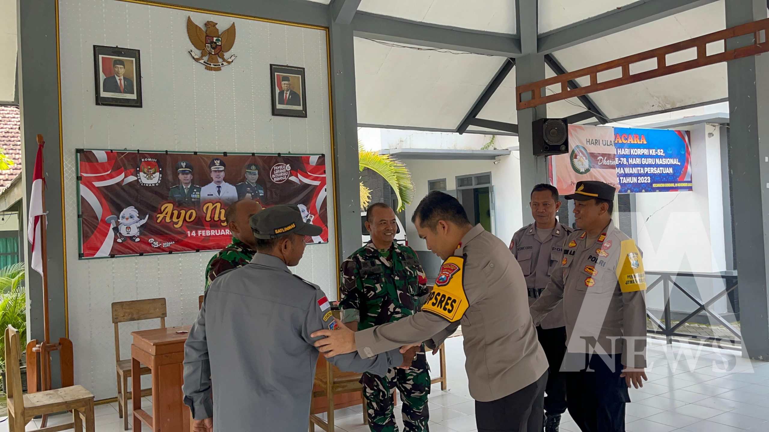 Kapolres Nganjuk AKBP Muhammad Cek Kesehatan Petugas PAM Kotak Suara di PPK
