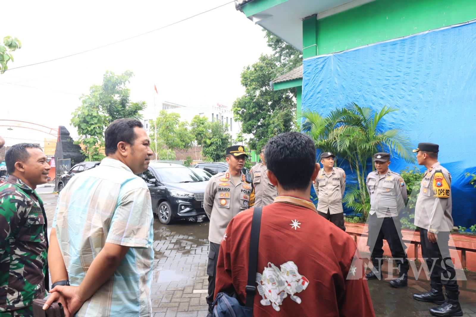 Kapolres Bojonegoro AKBP Mario Prahatinto sidak di PPK Bojonegoro Kota