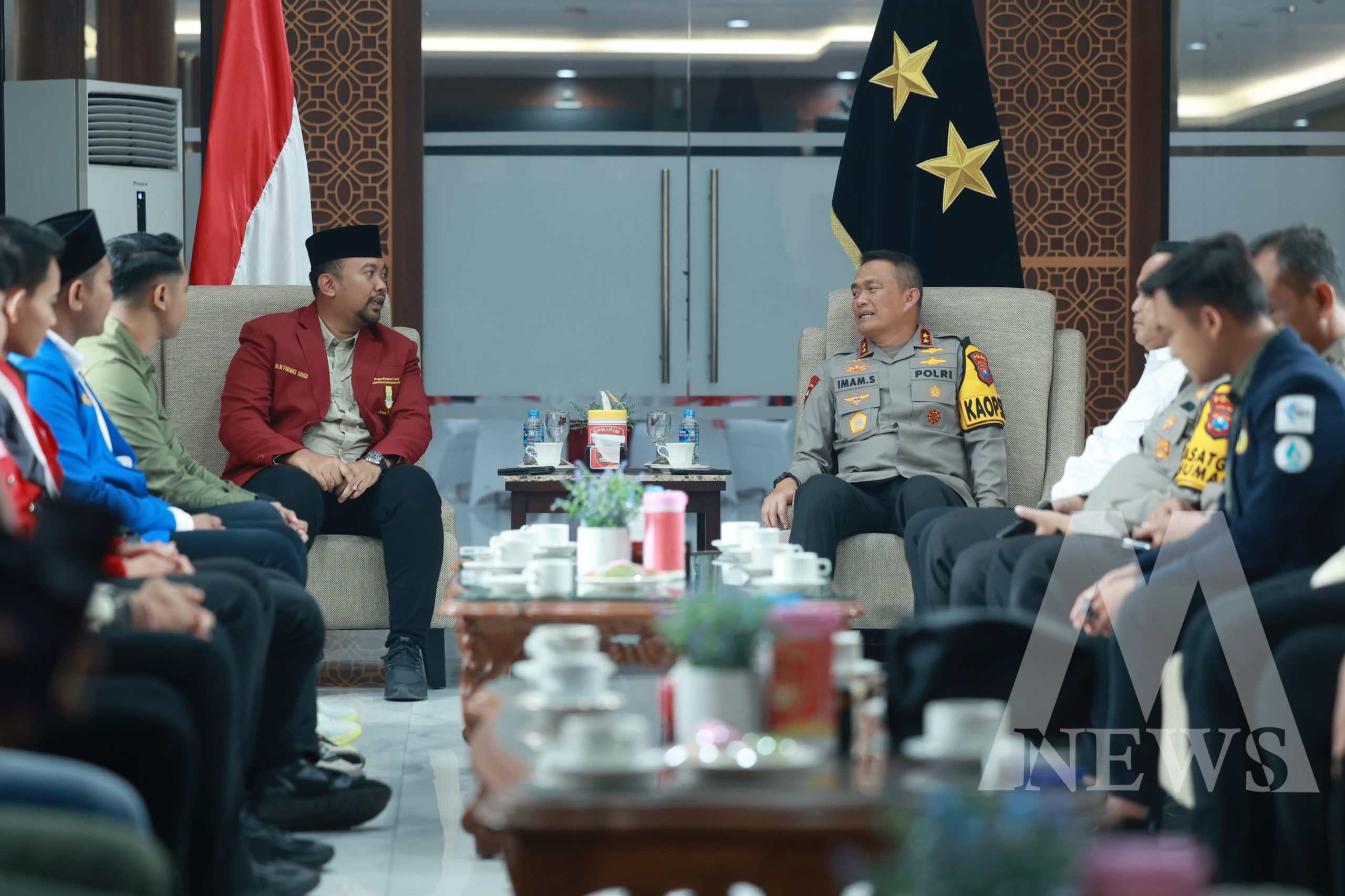 Kapolda Jatim Irjen Pol Drs. Imam Sugianto terima kunjungan mahasiswa Cipayung plus