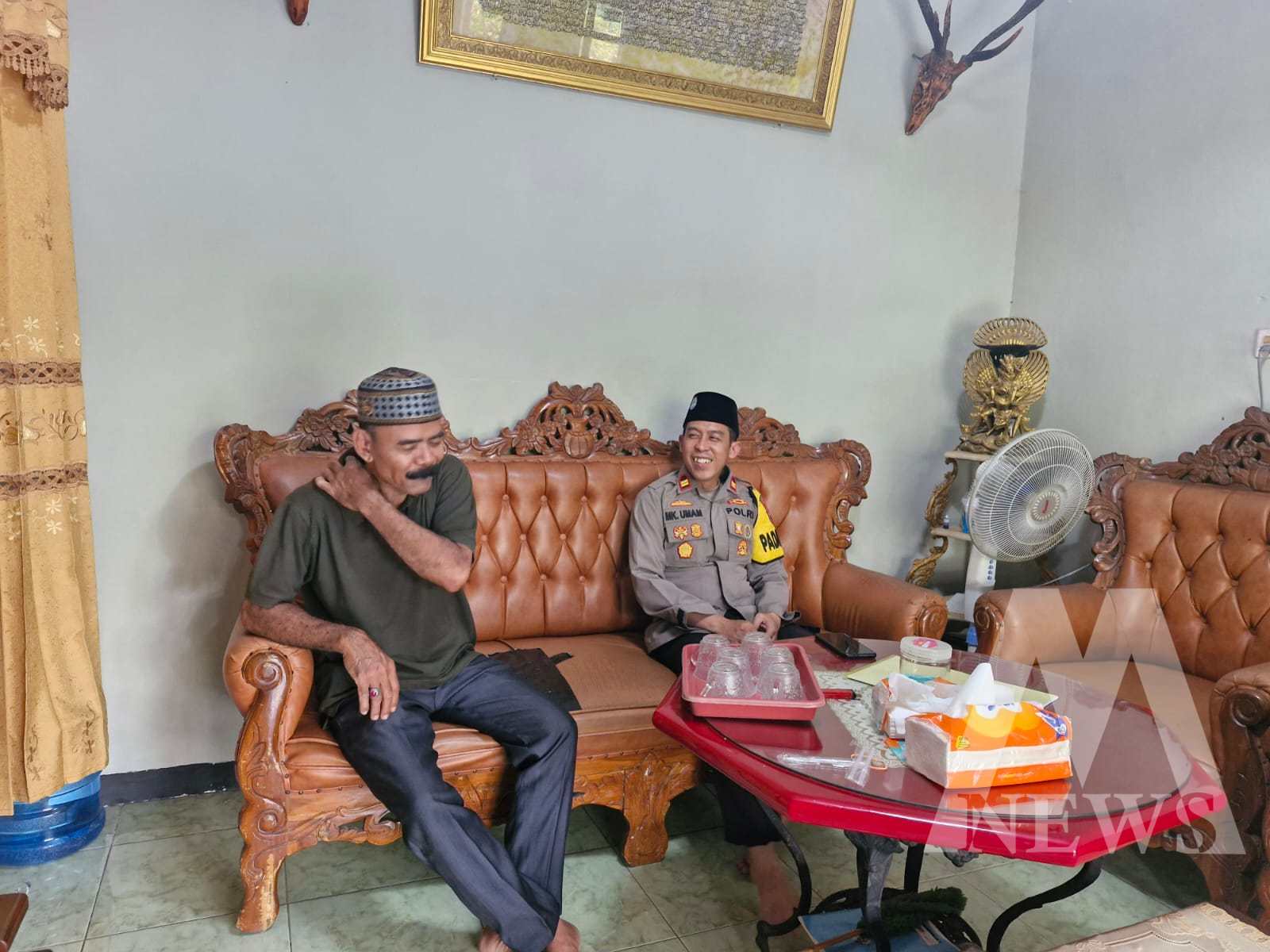 Kapolsek Dlanggu Iptu MK. Umam silaturahmi ke Toga Tomas pasca Pemilu