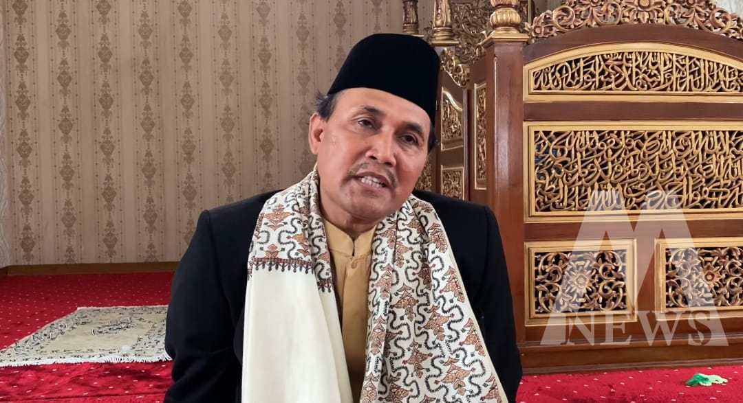 Pengasuh Ponpes Roudhotul Qur'an Asy-Syafi'iyah KH Muhammad Kholili MA