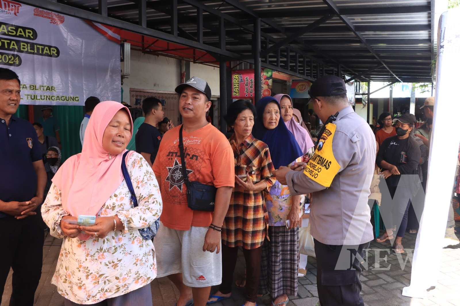 Polres Blitar Kota dan Pemkot gelar pasar murah