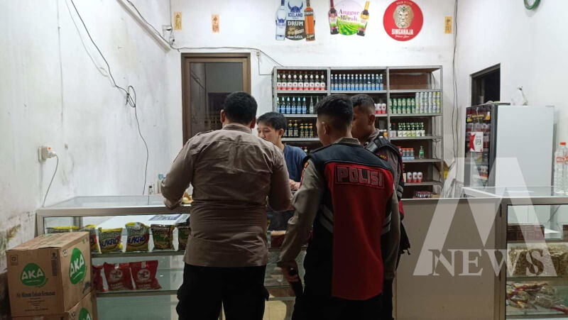 Polres Situbondo gelar patroli Perintis tertibkan penjual miras