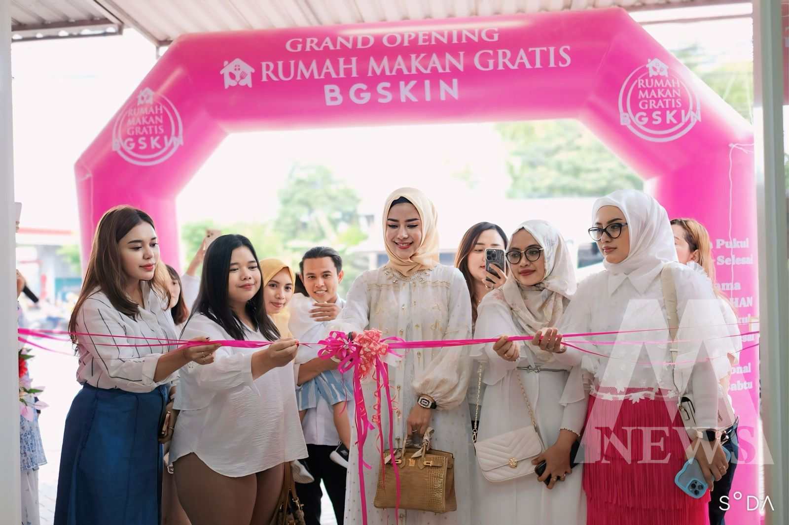 Grand Opening rumah makan gratis BG Skin
