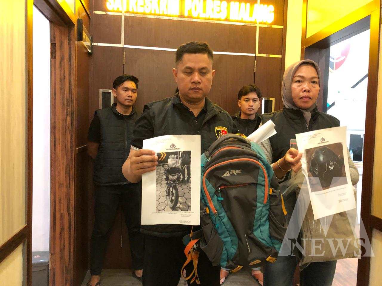 Satreskrim Polres Malang Tangkap Tersangka Begal Payudara beserta barang buktinya