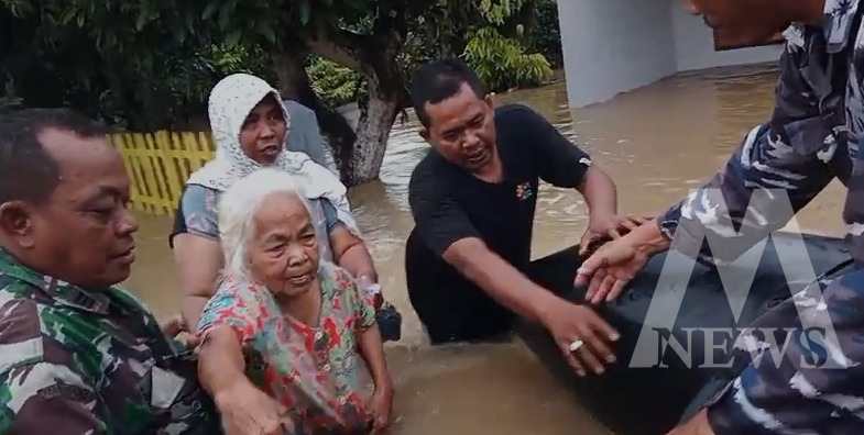 TNI Polri dan BPBD bantu ribuan warga terdampak banjir