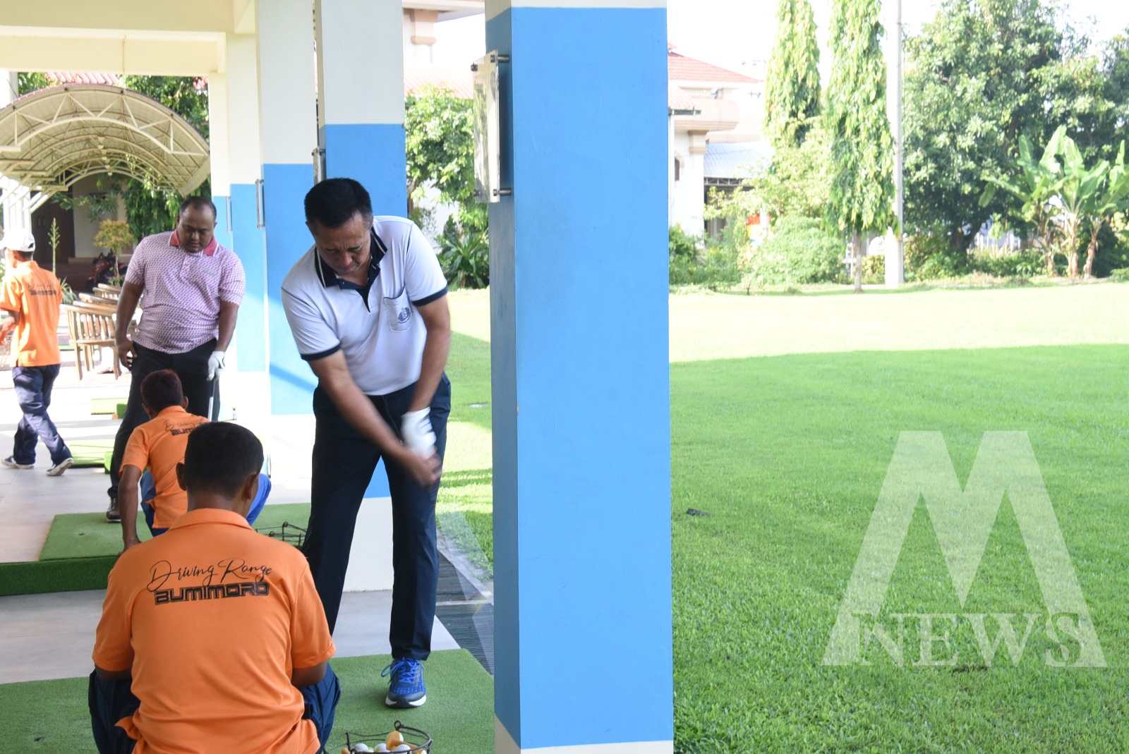 Dankodiklatal Letjen TNI Marinir Nur Alamsyah main Golf