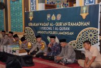 Polres Lamongan waqaf 973 Al-Qur'an sambut ramadhan