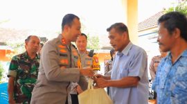 Kapolres Kediri Kota AKBP Bramastyo Priaji saat Jum'at curhat