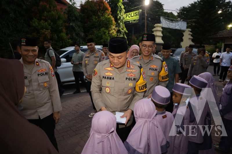 Kapolrestabes Surabaya Kombespol Pasma Royce