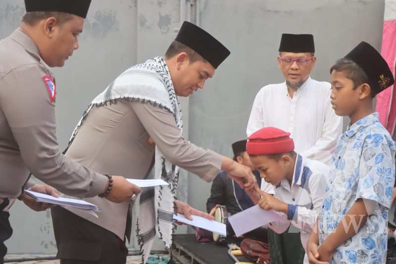 Kapolres Probolinggo AKBP Wisnu Wardana santuni anak yatim