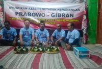 Relawan Bolo Gibran Nganjuk selamatan kemenangan Prabowo-Gibran
