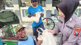 Polres Bojonegoro salurkan bantuan sembako ke warga