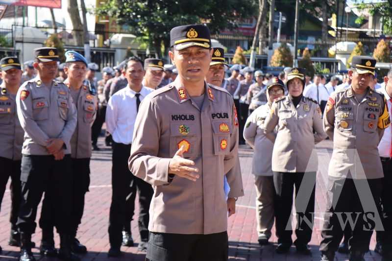 Kapolres Malang AKBP Putu Kholis Aryana