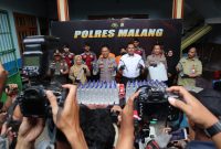 Wakapolres Malang Kompol Imam Mustolih ungkap kasus Miras