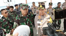Kapolres Gresik AKBP Adhitya Panji Anom bersama Dandim 0817 Gresik