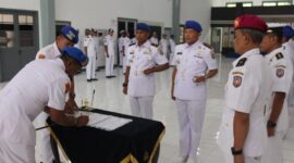 Danpusdikpomal Kodikalatal Letkol Laut (PM) Triono Adi Susilo pimpin sertijab Dansepa Pusdikpomal