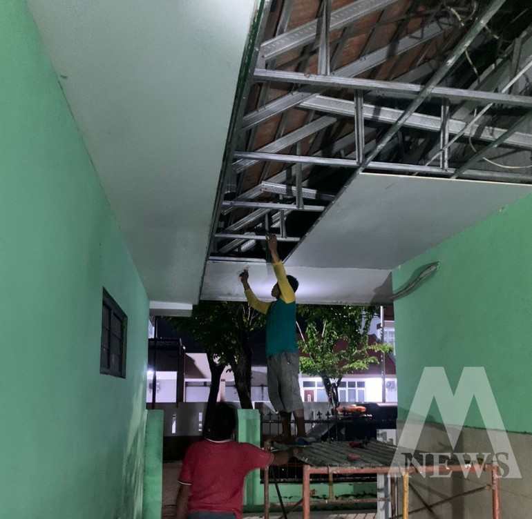 Perbaikan bangunan pasca ledakan di Mako Brimob Polda Jatim