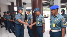 Dankodikdukum Laksma TNI Dr. Taufik Arief mengucapkan selamat atas kenaikan pangkat